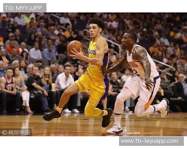 布克强调全员健康对季后赛的重要性强调准备应对未知挑战