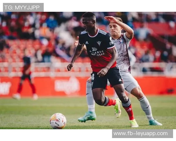 拜仁签下冈比亚18岁前锋恩迪亚耶进行租借仅参与一线队训练