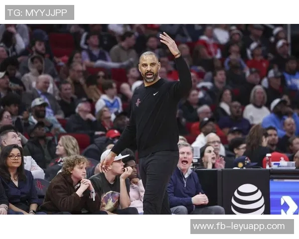 黄蜂主帅强调全场身体对抗准备进攻防守两端全力以赴展现竞争力